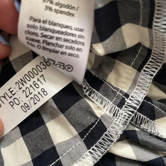 Vineyard Vines Top - Picture 4 of 4